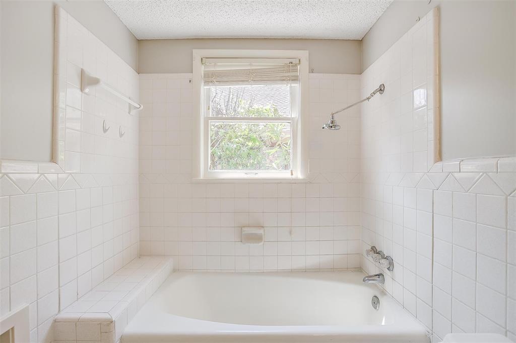 Weatherford P R Add - Residential Lease