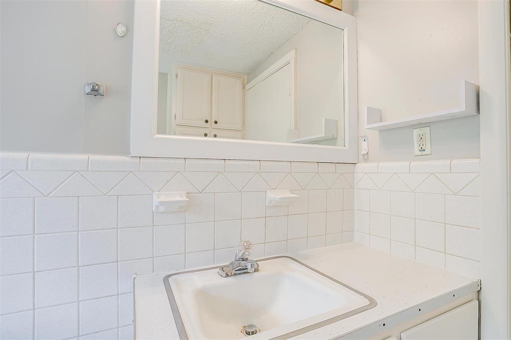 Weatherford P R Add - Residential Lease