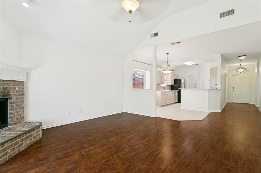 513 Creek Court