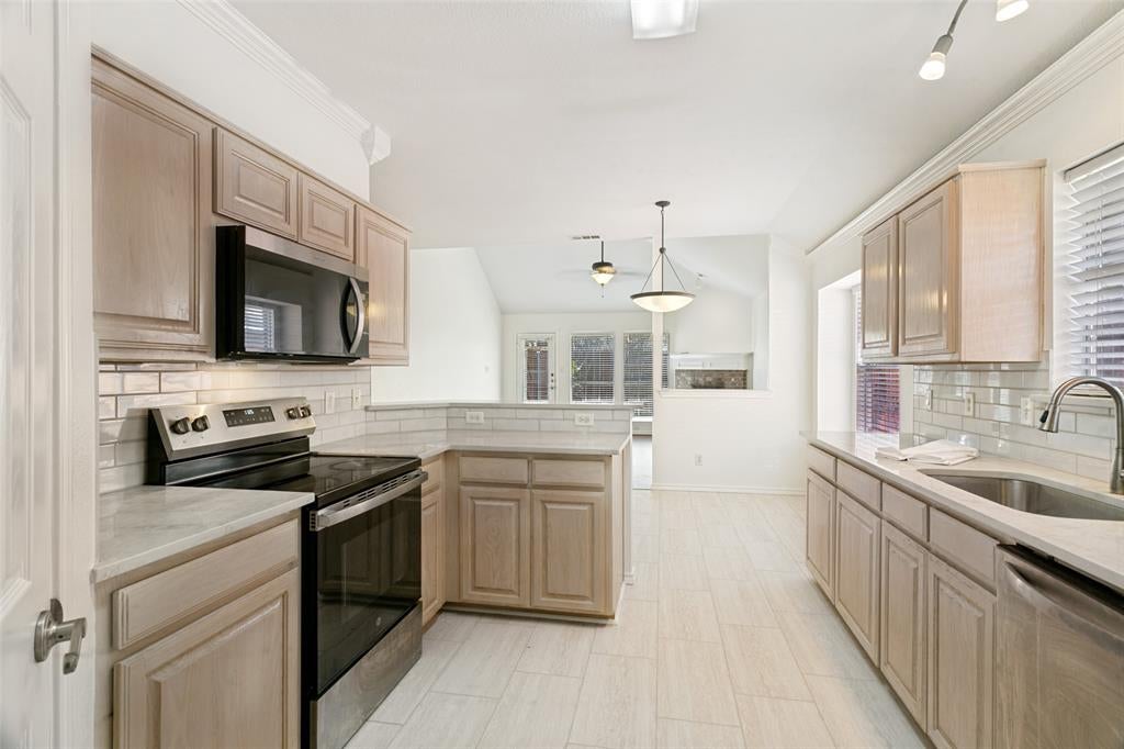 513 Creek Court