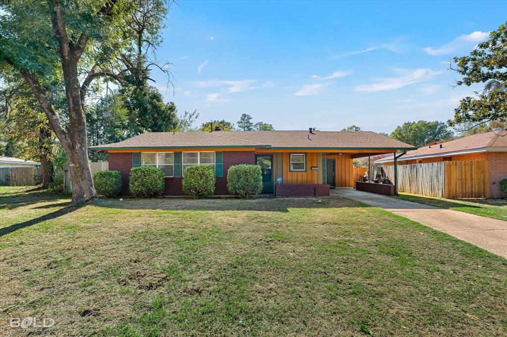 2838 W Cavett Drive