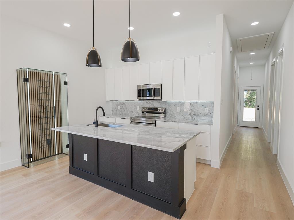 Central Ave Add 02 - Residential