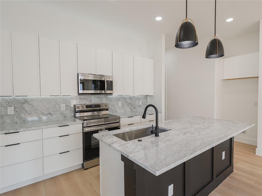 Central Ave Add 02 - Residential