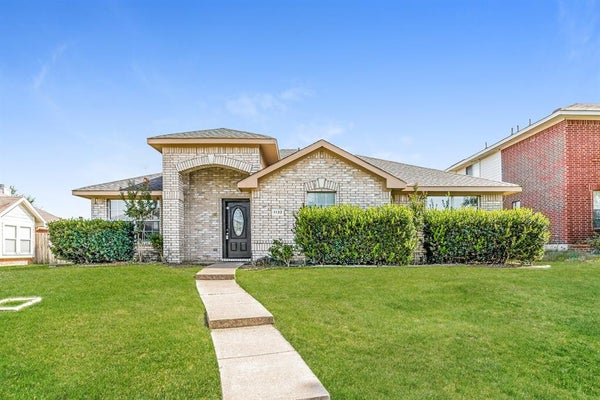 1132 BEECHWOOD LN, CEDAR HILL, TX 75104 - Image e439497bdf118b563b9ff63db97e8f91/76257229