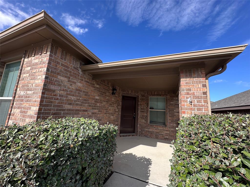 10128 Huntersville Trail