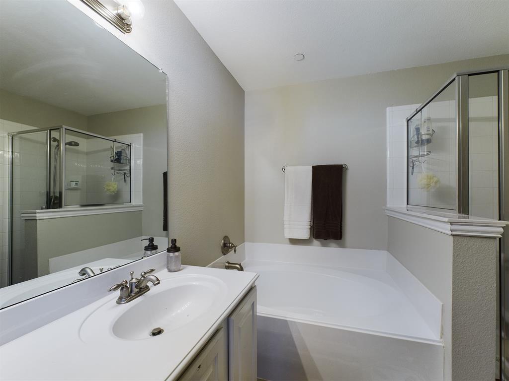 Photo 18 of 25 of 2910 Durango Place townhome