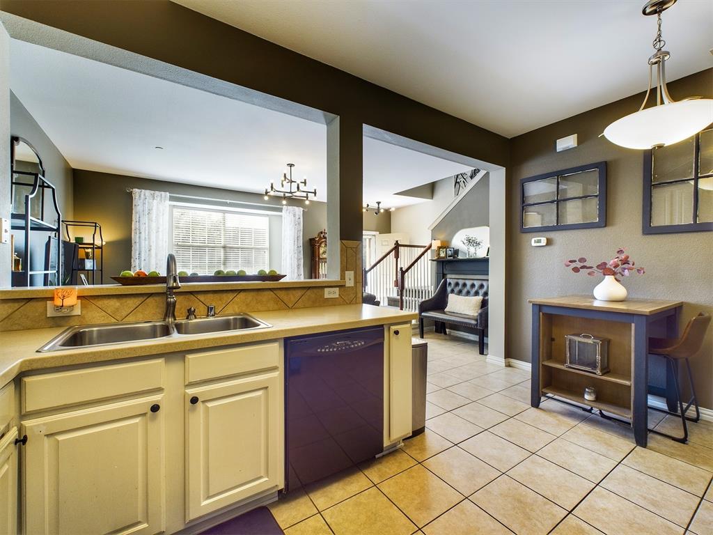 Photo 5 of 25 of 2910 Durango Place townhome