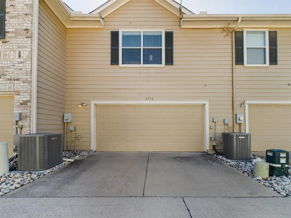 Photo 20 of 25 of 2910 Durango Place townhome