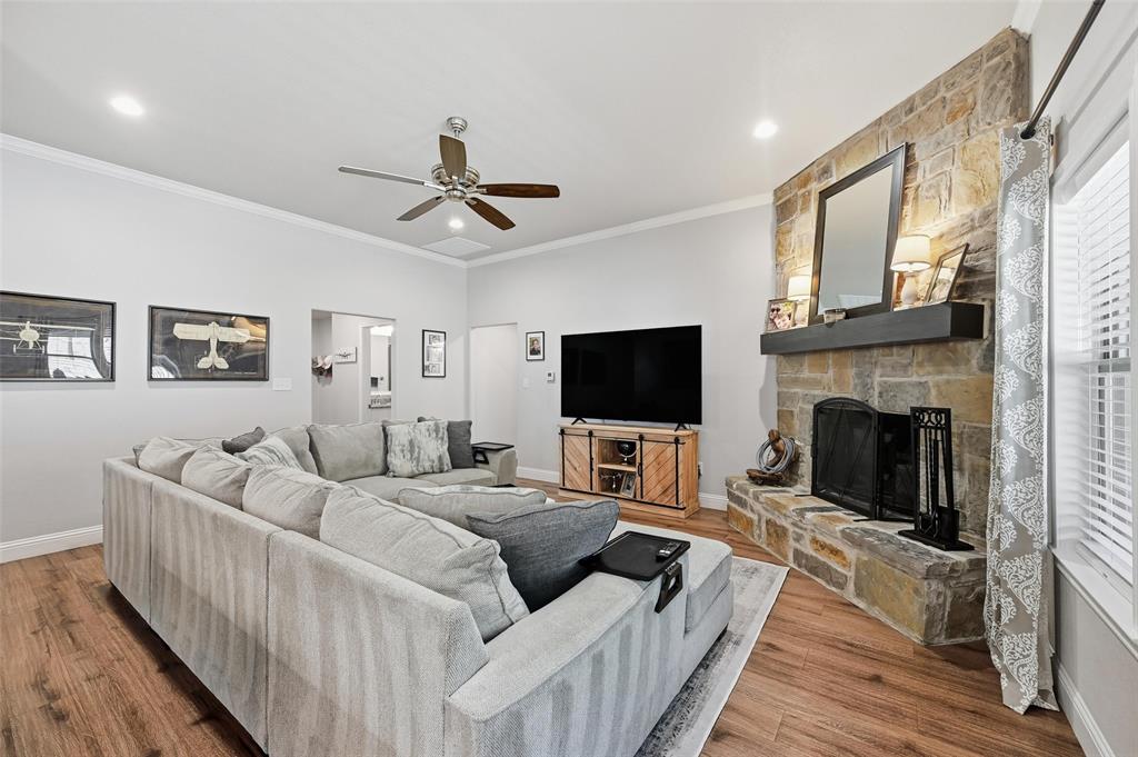 1305 Thistle Hill Trail