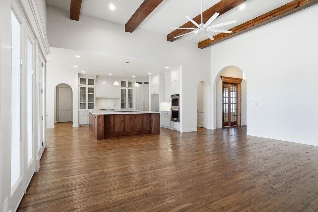 Bella Flora Ph 9 - Residential