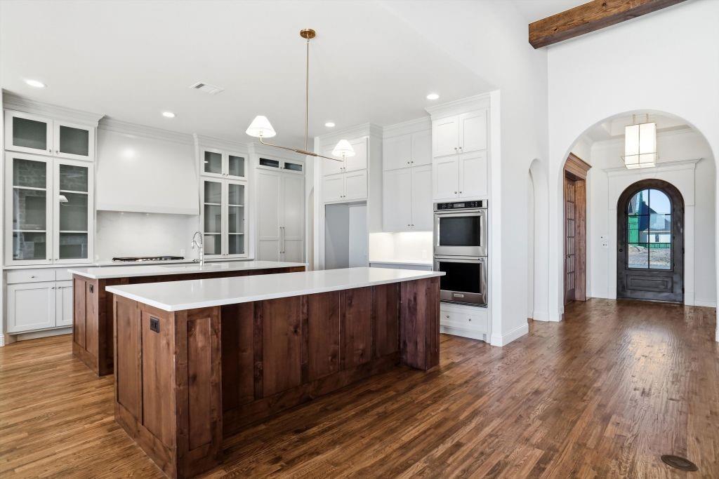 Bella Flora Ph 9 - Residential