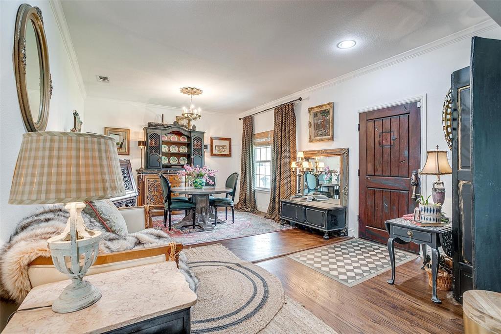 3829 Carolyn Road