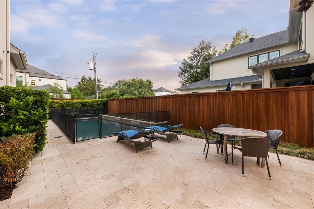 Linwood Place - Residential