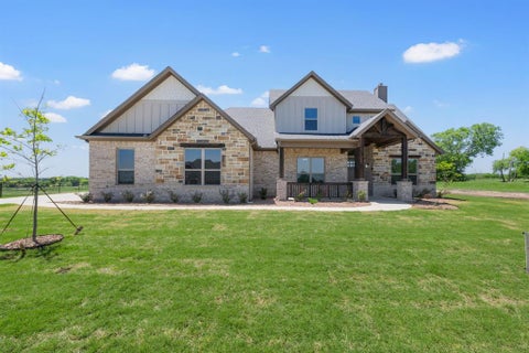 Photo of 451 Paradise Ridge Drive, Waxahachie, TX 75167 (MLS # 21392054)