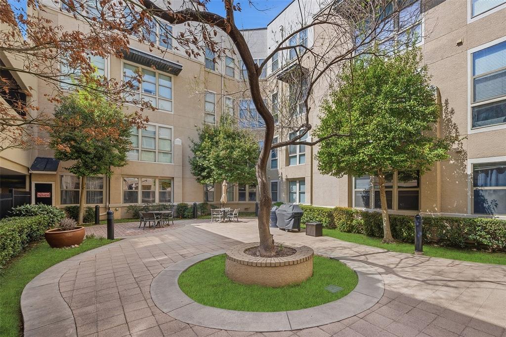 Texas & Pacific Lofts Condo - Residential