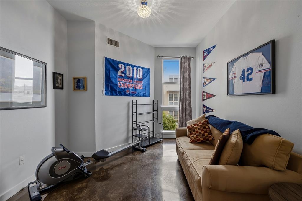 Texas & Pacific Lofts Condo - Residential