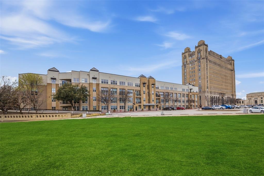 Texas & Pacific Lofts Condo - Residential