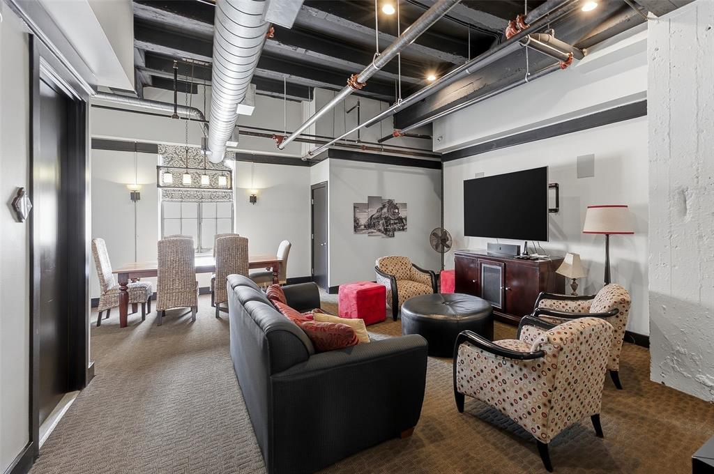 Texas & Pacific Lofts Condo - Residential