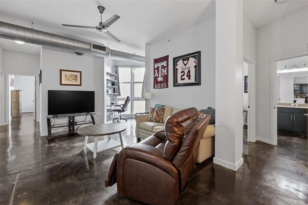 Texas & Pacific Lofts Condo - Residential