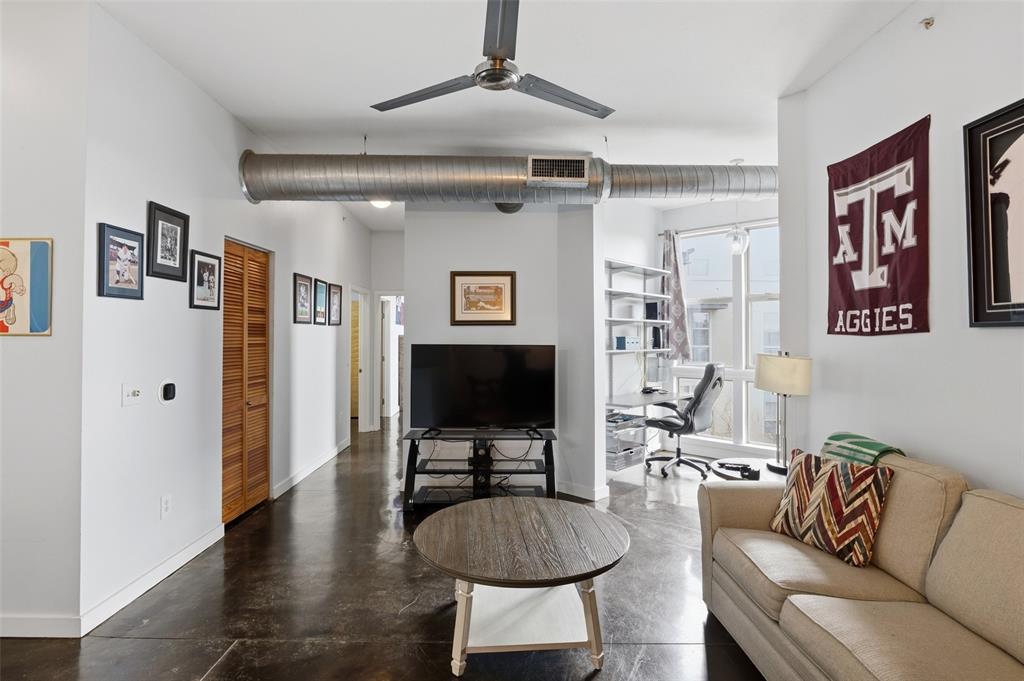 Texas & Pacific Lofts Condo - Residential