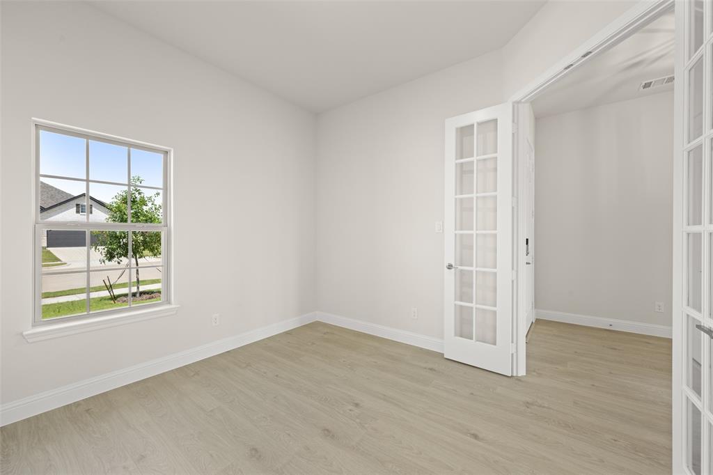 Sheppard's Place - Residential