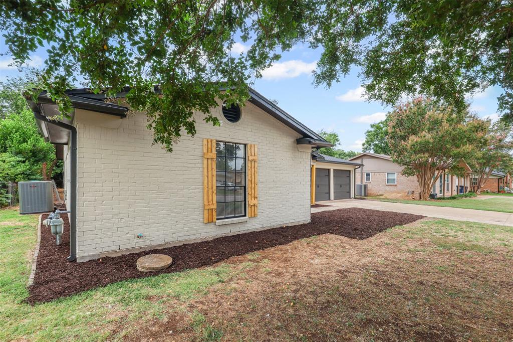 4637 Ivanhoe Drive