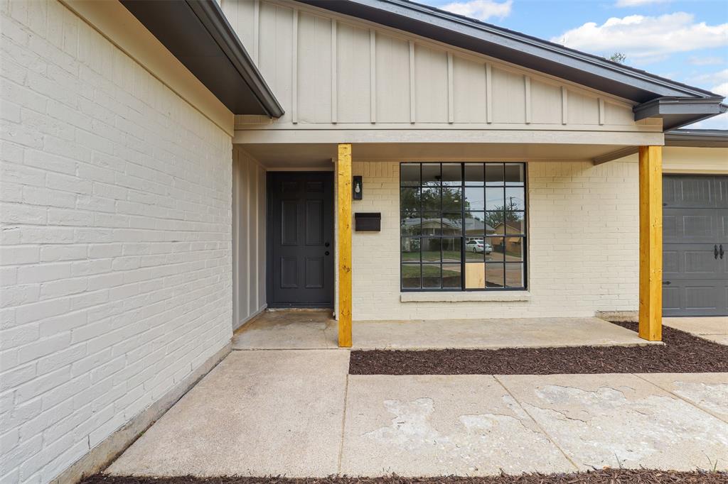 4637 Ivanhoe Drive