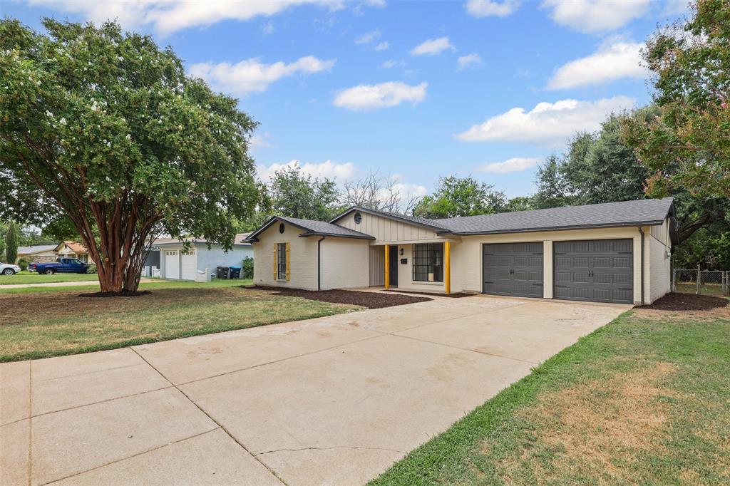 4637 Ivanhoe Drive