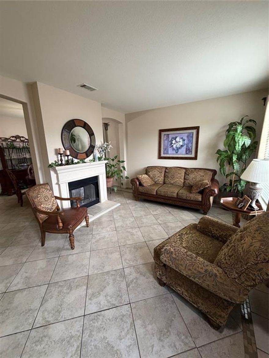 SELLER IS MOTIVATED TO SELL!! DROPPED PRICE TO $299,997!! 

Just in time for the holidays!

This 4-bedroom, 2.5-bath home offers plenty of space and a huge backyard with room to enjoy or expand. Features include an open main area, a functional kitchen layout with a big island, primary bedroom downstairs and the rest of the bedrooms upstairs.

Located near schools, shopping, and major highways, this home is ready for its next owner.
Seller is motivated—submit your offer today!