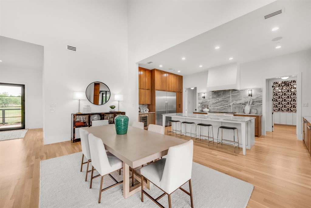 7517 Sunnyview Lane