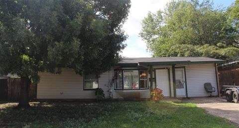216 Alto Drive Garland TX 75040