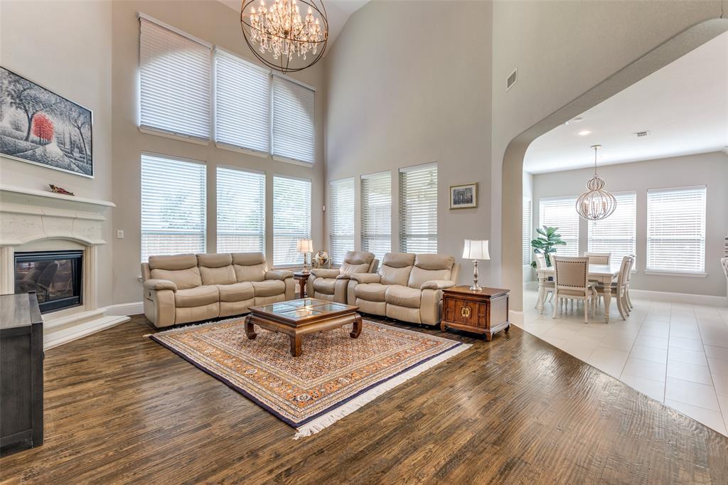 Richwoods Ph Twenty One - Residential