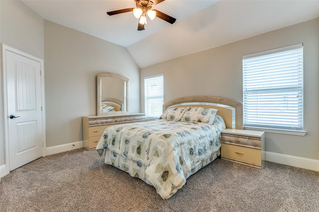 Richwoods Ph Twenty One - Residential