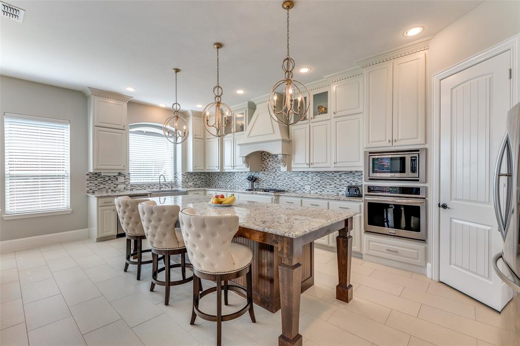 Richwoods Ph Twenty One - Residential