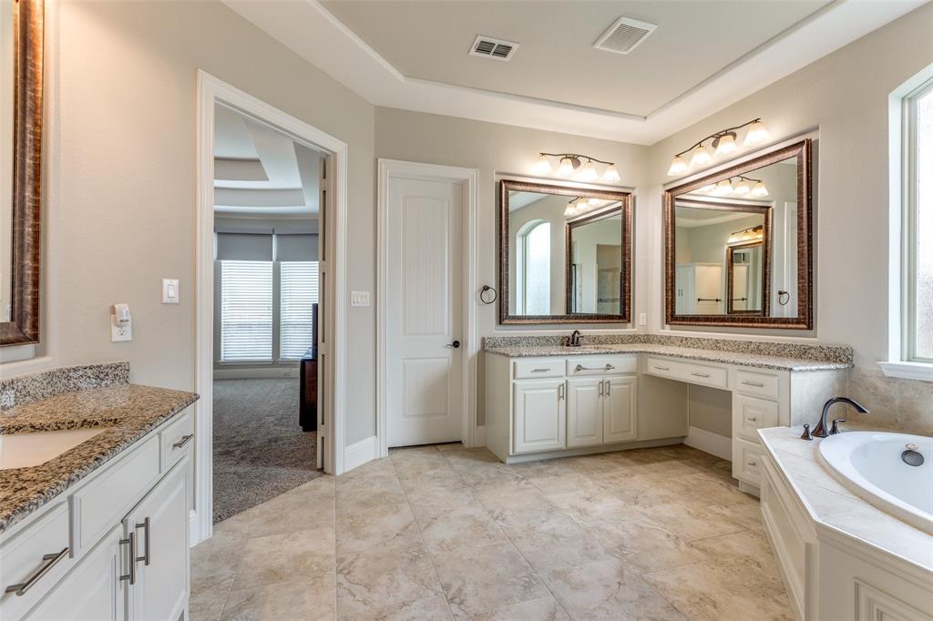 Richwoods Ph Twenty One - Residential