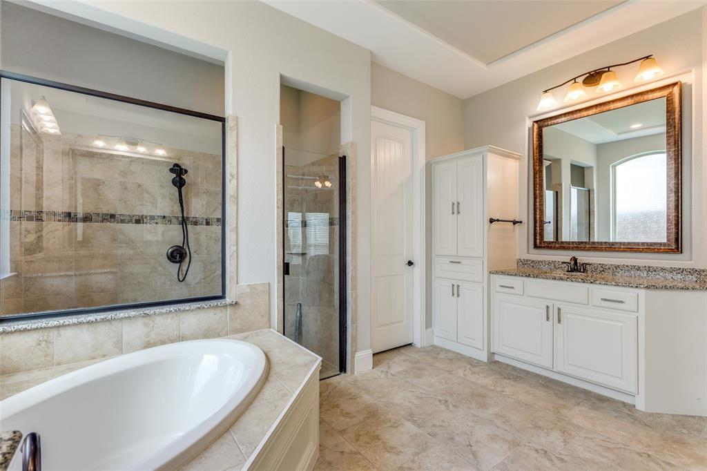 Richwoods Ph Twenty One - Residential