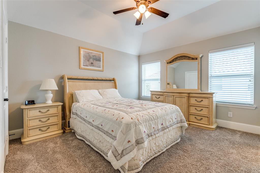 Richwoods Ph Twenty One - Residential