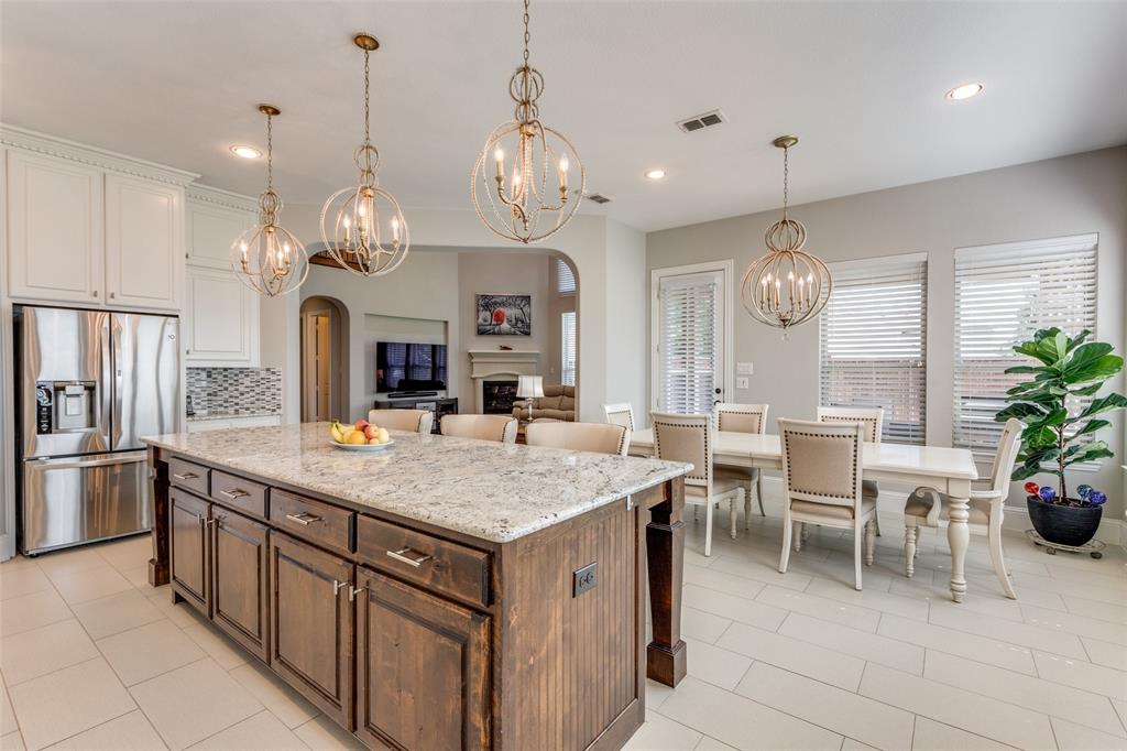 Richwoods Ph Twenty One - Residential