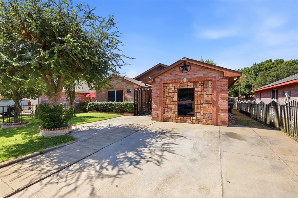 4704 Lizzy Drive