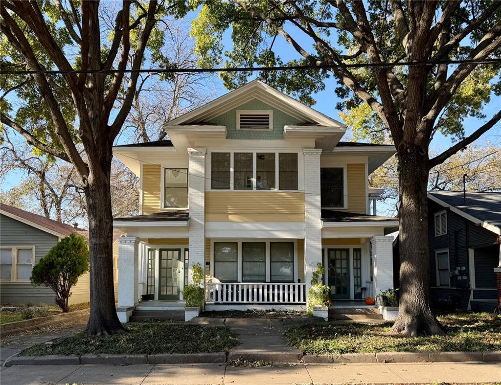 Photo of 4527 Worth Street, Dallas, TX 75246 (MLS # 21255217)