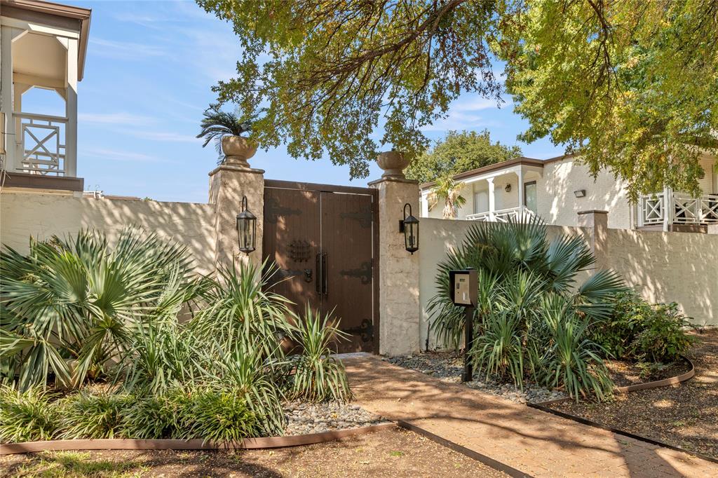 Bella Gardens Condos - Residential