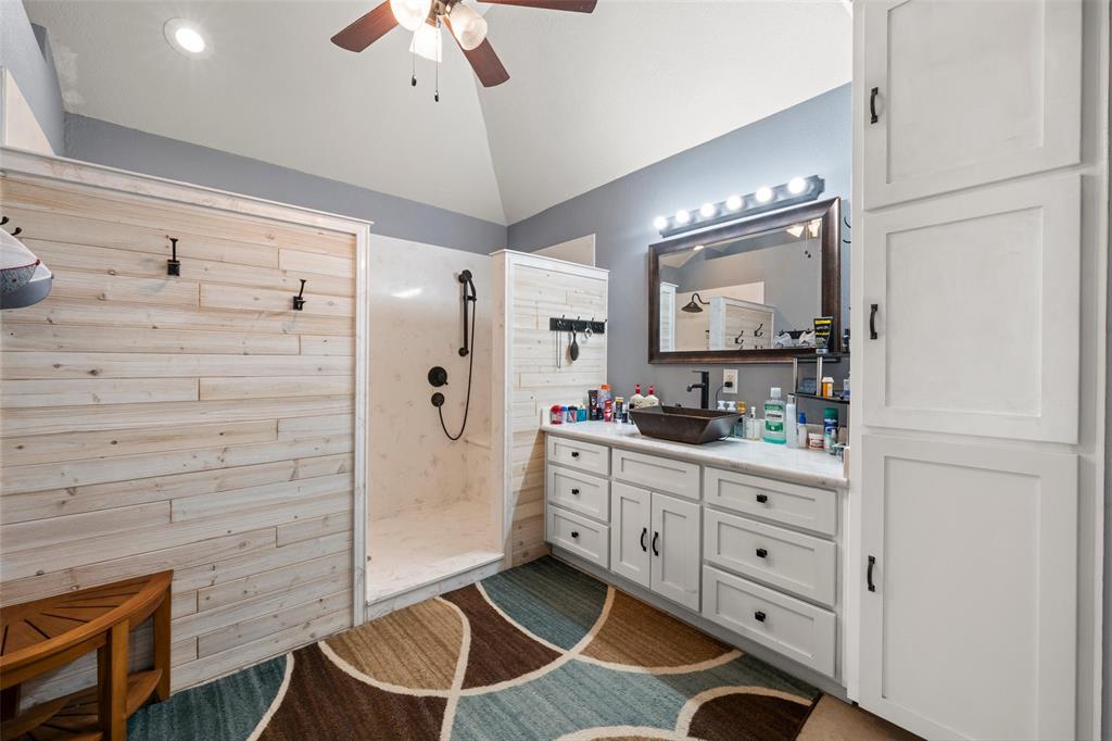Baxter B B - Residential