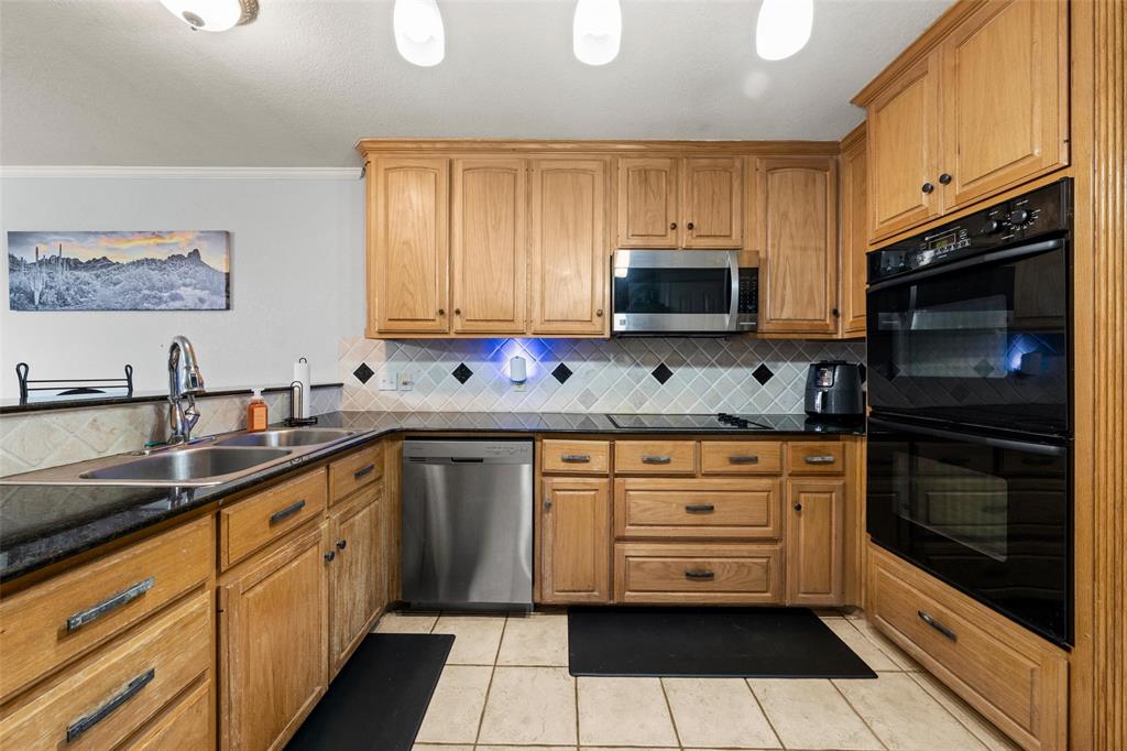 Baxter B B - Residential