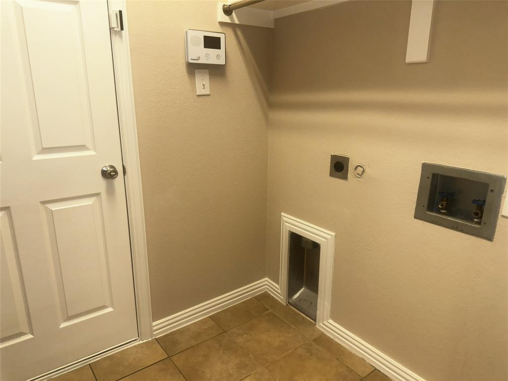 Pasquinellis Parker Estates Ph - Residential