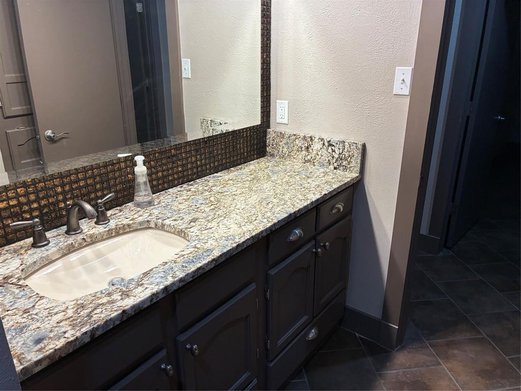 Overton South Add - Residential Lease