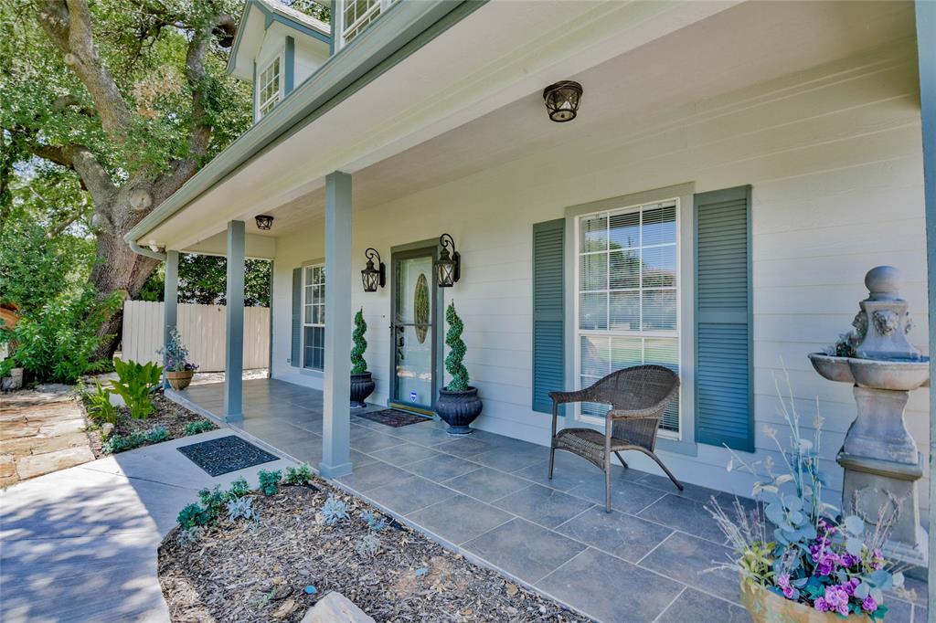 213 Granada Calle Street