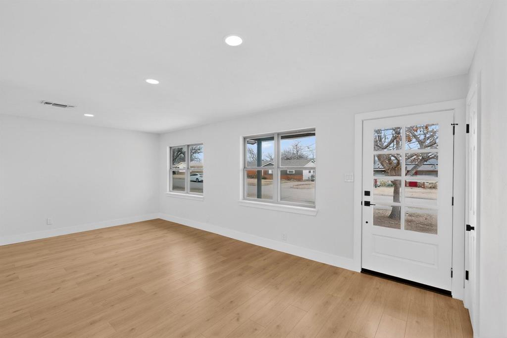 420 Hillcrest Street