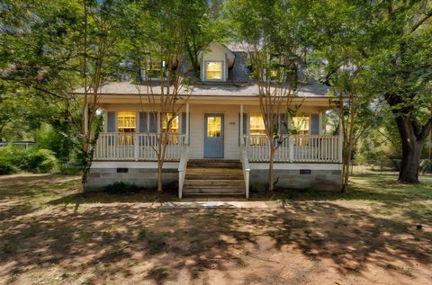 300 Bowden Circle Burleson TX 76028