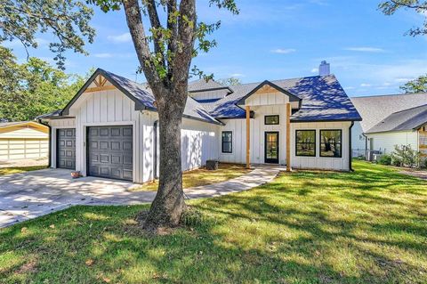 827 Kiowa Drive W Gainesville TX 76240