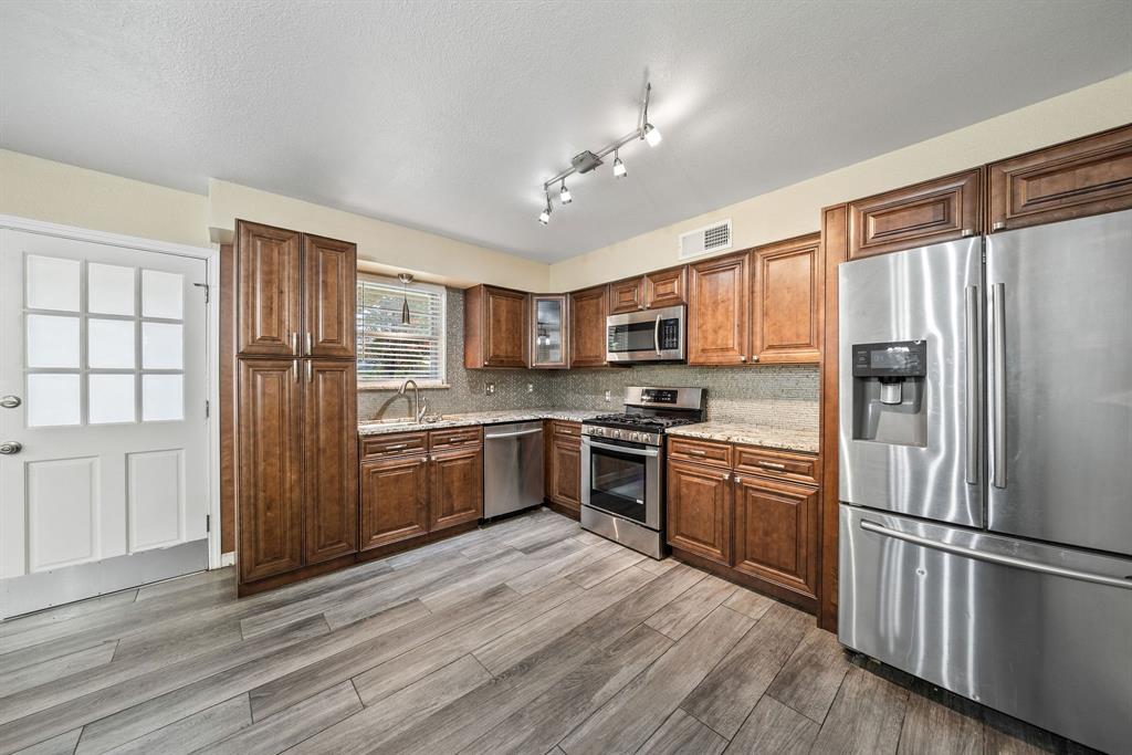 Hampton Place - Residential